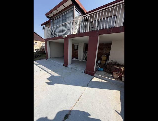 3 BEDROOM HOUSE FOR SALE IN RISANA